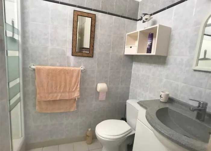 T2 A 150m De La Plage, 5 Couchages, Terrasse, Parking, Proche Commerces - Port - Fr-1-81-71 Lägenhet *